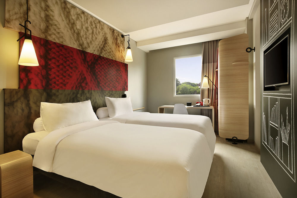 Hotel Ibis Edinburgh Centre Royal Mile - Hunter Square Esterno foto